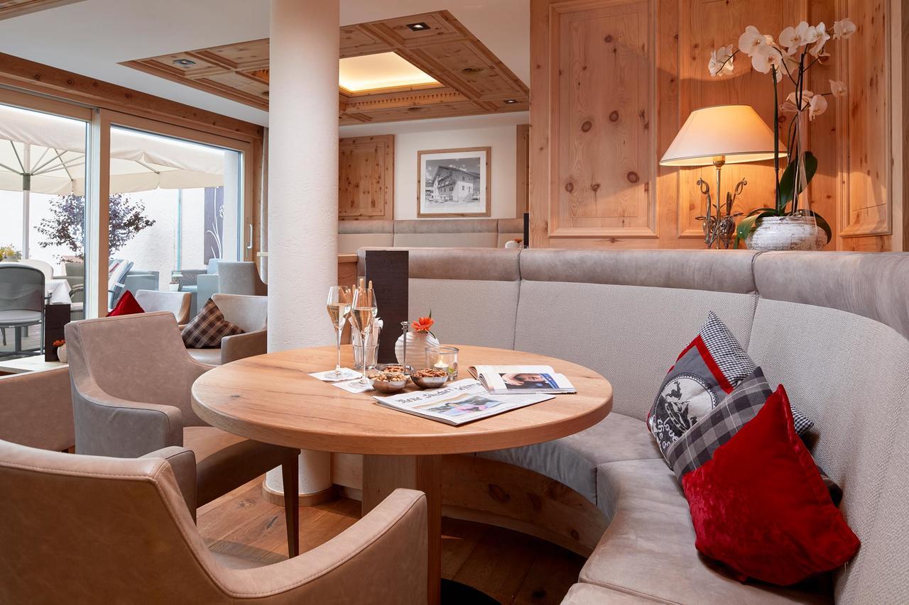 Hotel Bergblick 4 Sterne Superior Фис Экстерьер фото