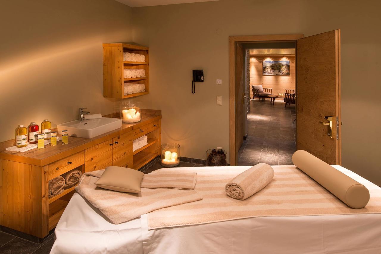 Hotel Bergblick 4 Sterne Superior Фис Экстерьер фото